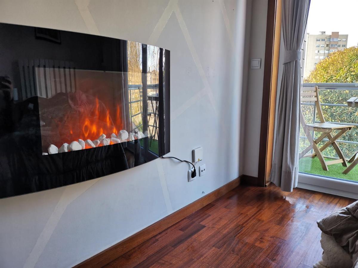 Modern Private Suite With Balcony & Bathroom - King And Queen Beds Vila Nova de Gaia Exterior foto
